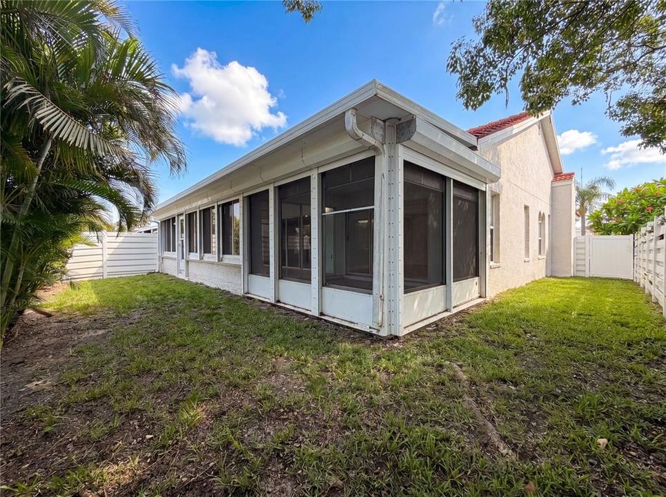 For Sale: $275,000 (3 beds, 2 baths, 1609 Square Feet)