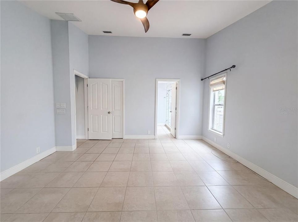 For Sale: $275,000 (3 beds, 2 baths, 1609 Square Feet)