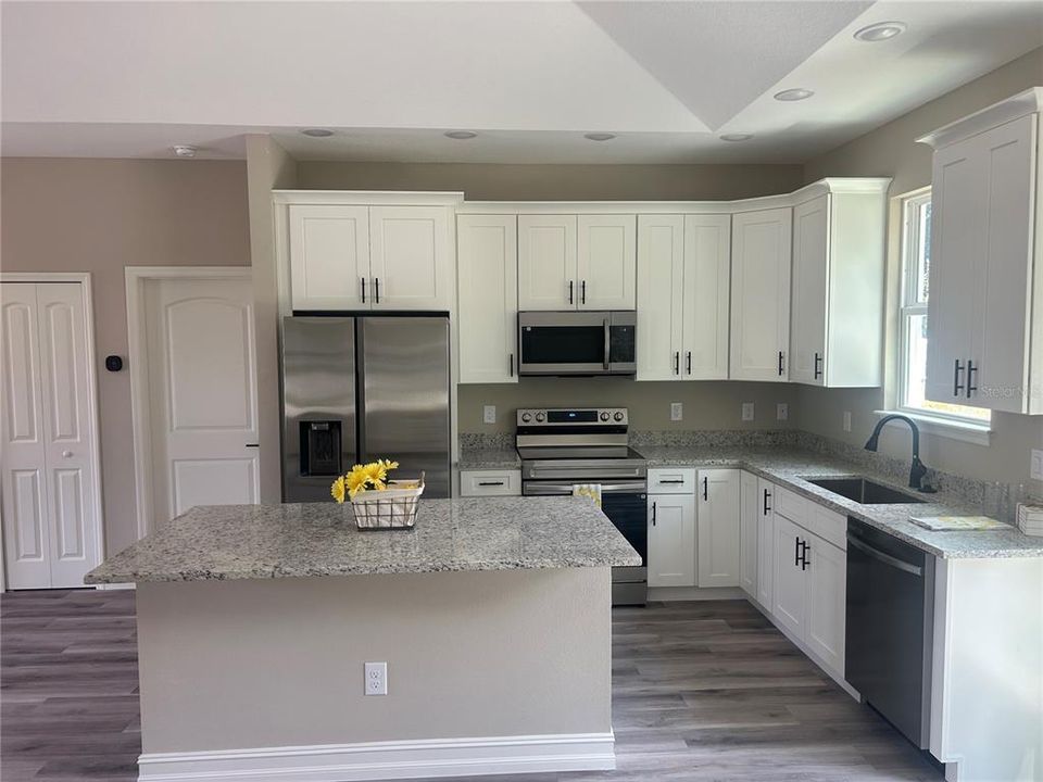 En Venta: $342,000 (3 camas, 2 baños, 1530 Pies cuadrados)