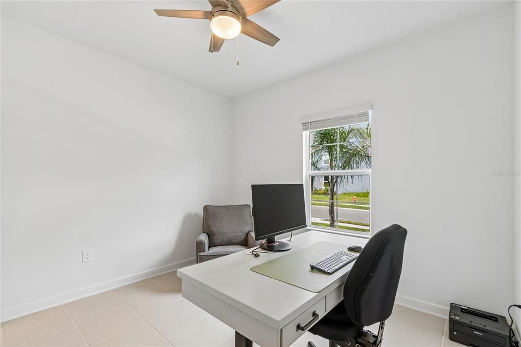 En Venta: $519,500 (4 camas, 3 baños, 2536 Pies cuadrados)