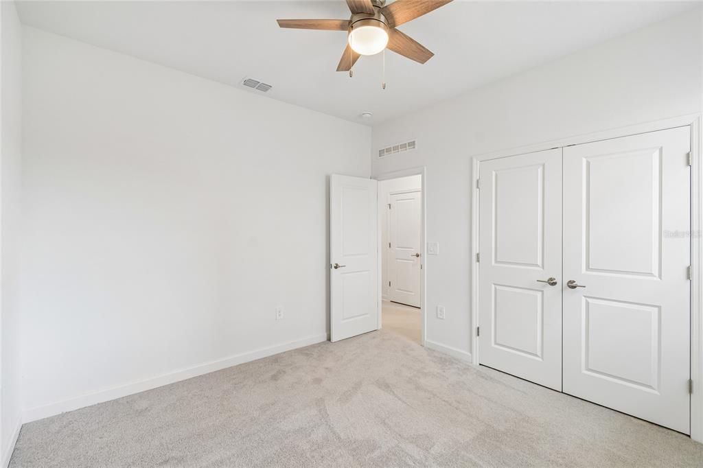En Venta: $519,500 (4 camas, 3 baños, 2536 Pies cuadrados)