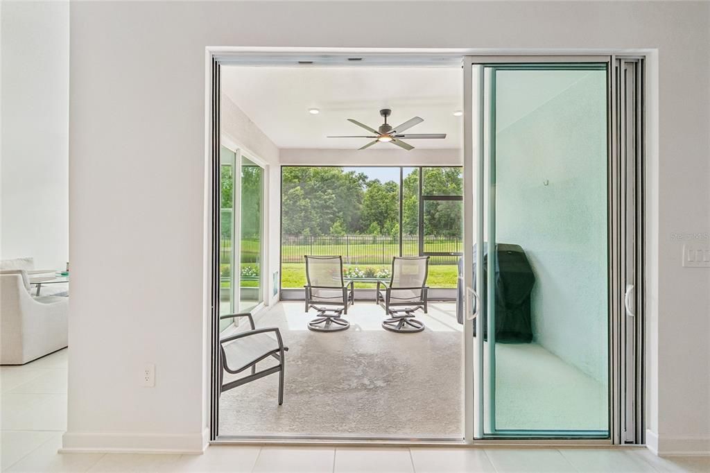 En Venta: $519,500 (4 camas, 3 baños, 2536 Pies cuadrados)