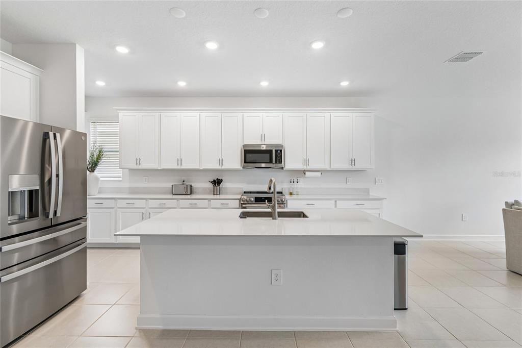 En Venta: $519,500 (4 camas, 3 baños, 2536 Pies cuadrados)