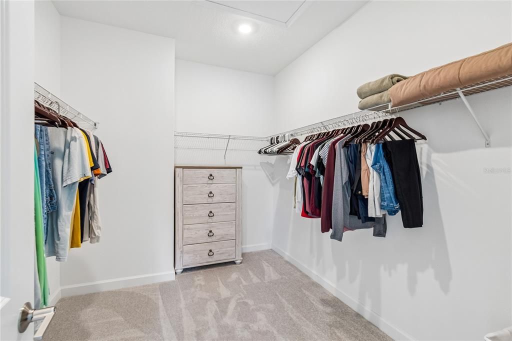 En Venta: $519,500 (4 camas, 3 baños, 2536 Pies cuadrados)
