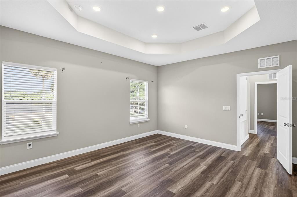For Sale: $434,999 (4 beds, 3 baths, 2142 Square Feet)