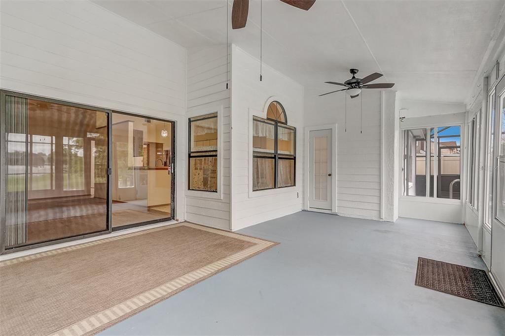 For Sale: $499,999 (4 beds, 2 baths, 2337 Square Feet)