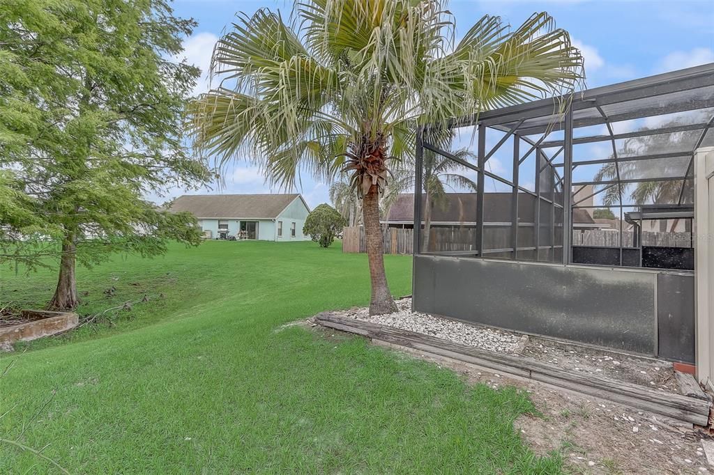 For Sale: $499,999 (4 beds, 2 baths, 2337 Square Feet)