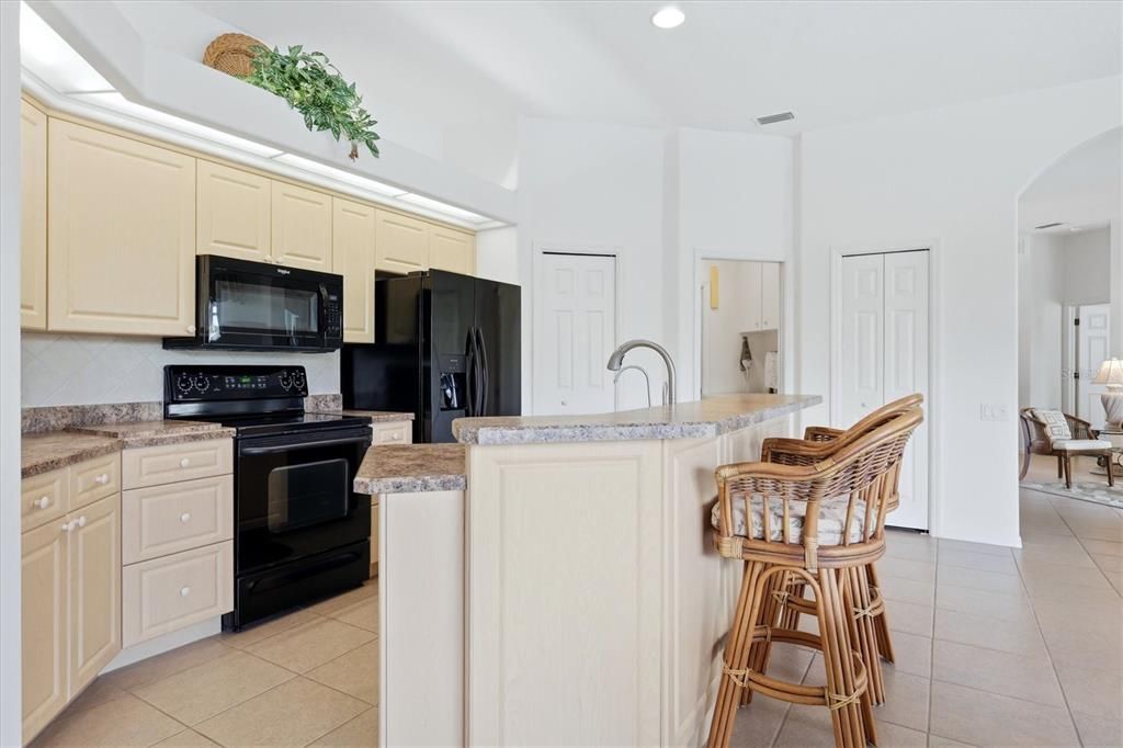 For Sale: $349,000 (3 beds, 2 baths, 1900 Square Feet)