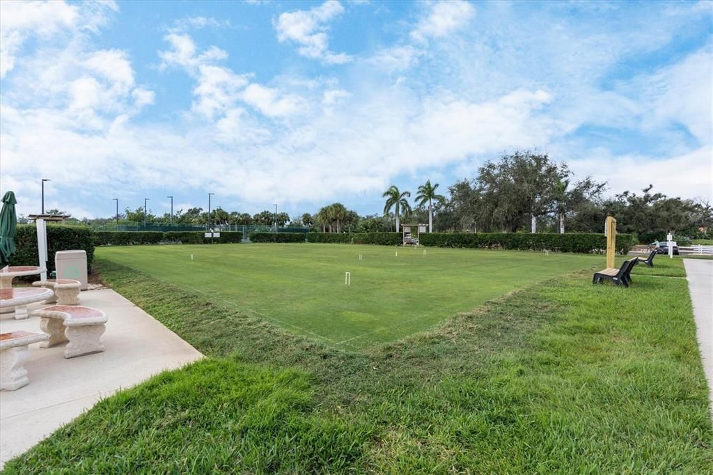 For Sale: $349,000 (3 beds, 2 baths, 1900 Square Feet)