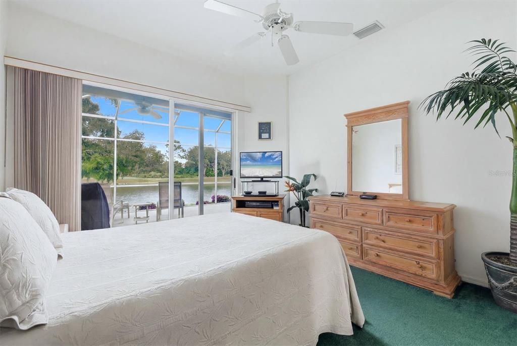 For Sale: $349,000 (3 beds, 2 baths, 1900 Square Feet)