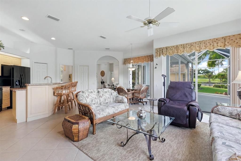 For Sale: $349,000 (3 beds, 2 baths, 1900 Square Feet)