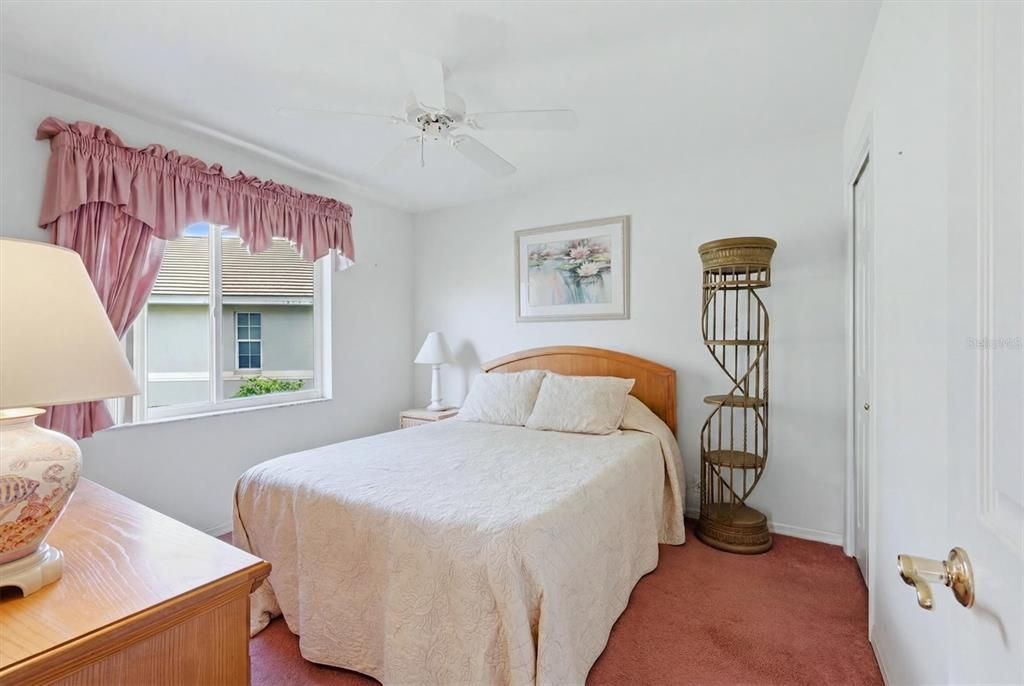 For Sale: $349,000 (3 beds, 2 baths, 1900 Square Feet)