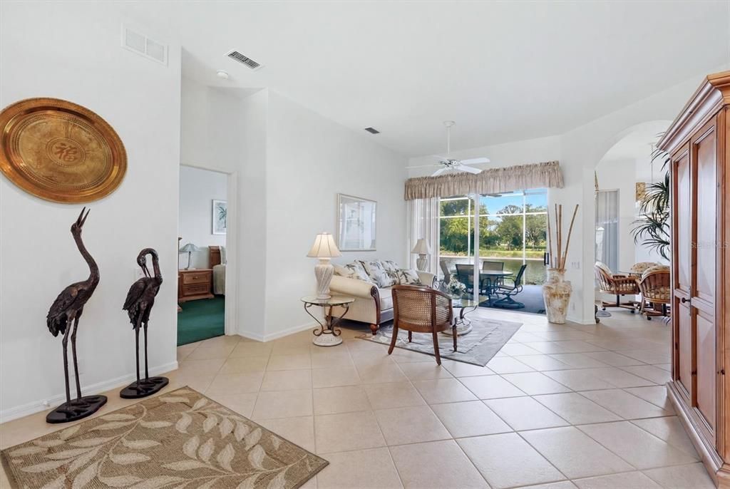 For Sale: $349,000 (3 beds, 2 baths, 1900 Square Feet)
