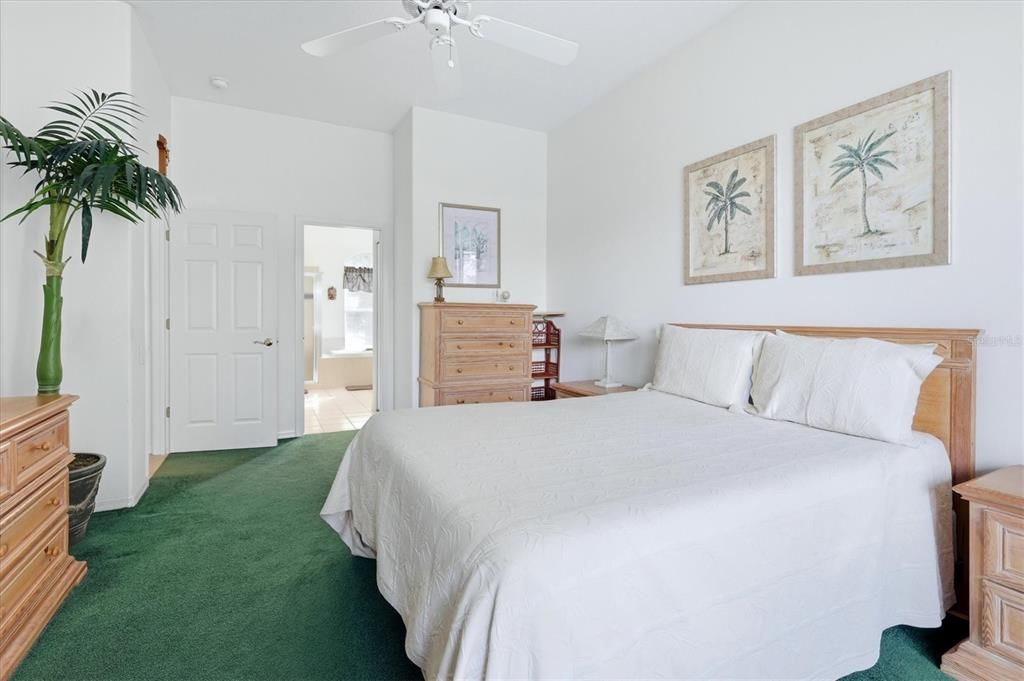 For Sale: $349,000 (3 beds, 2 baths, 1900 Square Feet)