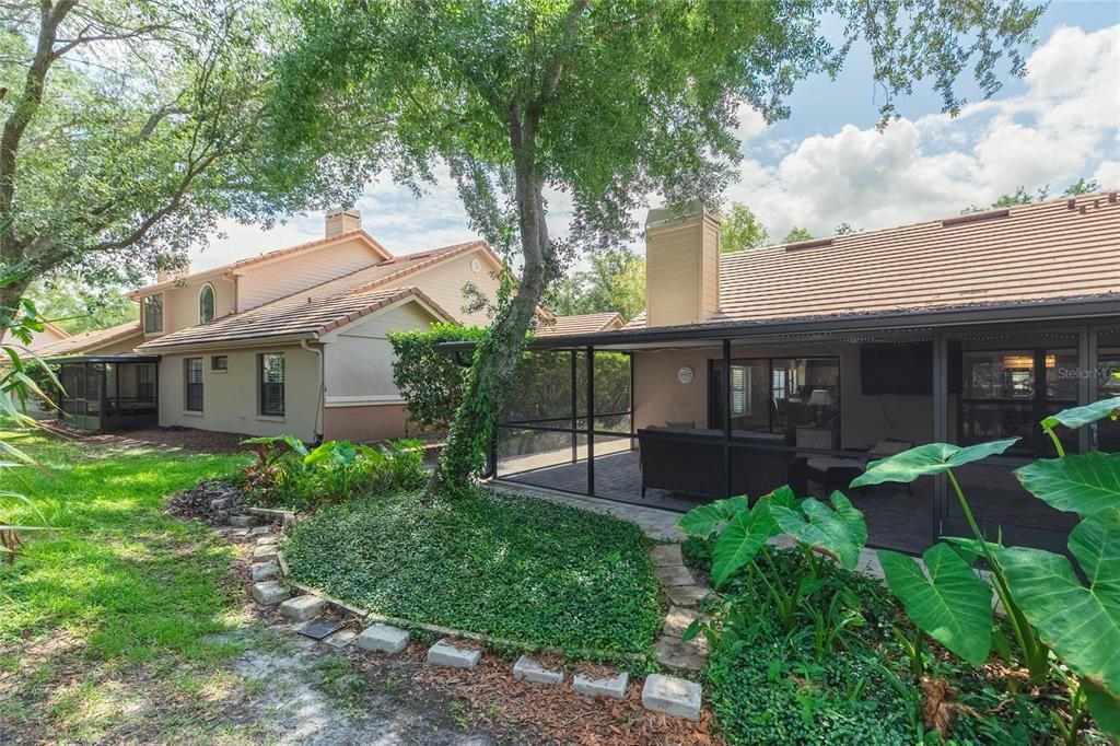 Activo con contrato: $330,000 (2 camas, 2 baños, 1278 Pies cuadrados)