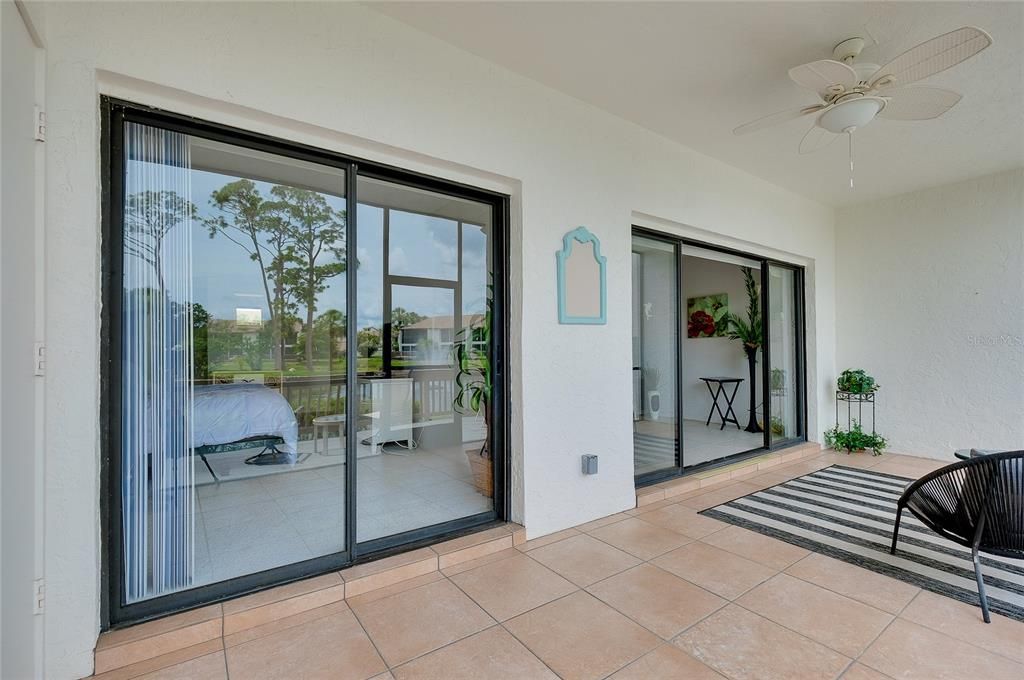For Sale: $189,900 (1 beds, 1 baths, 800 Square Feet)