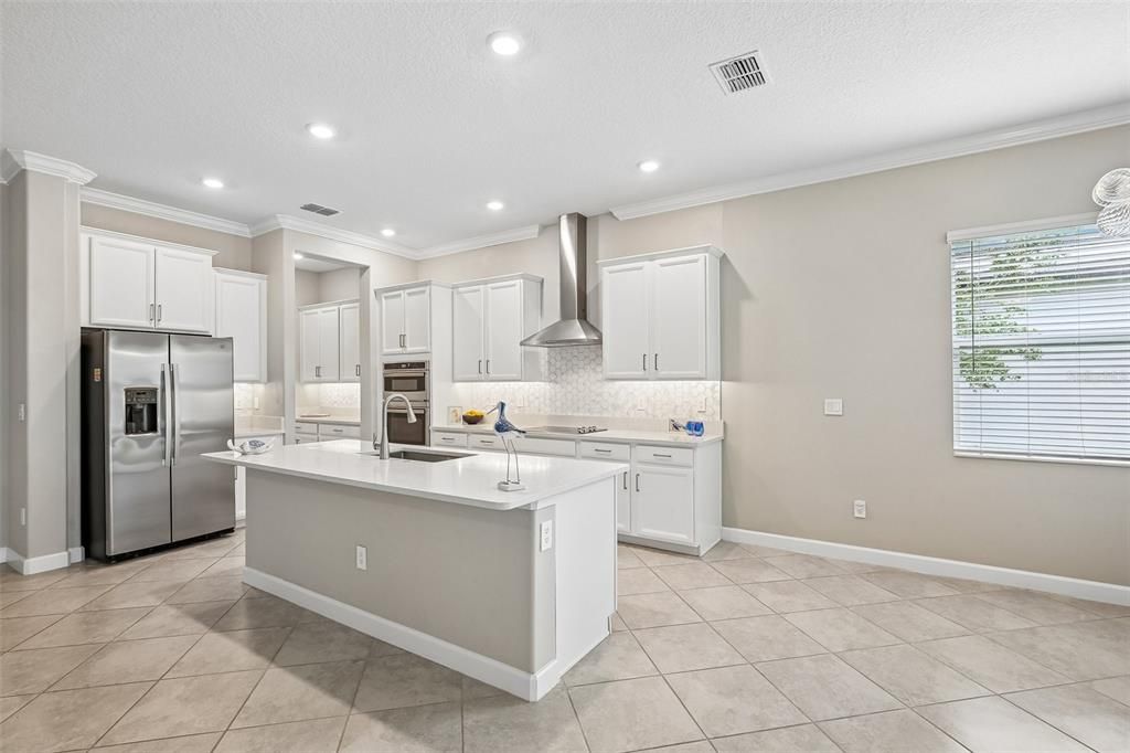 На продажу: $524,999 (3 спален, 2 ванн, 2349 Квадратных фут)