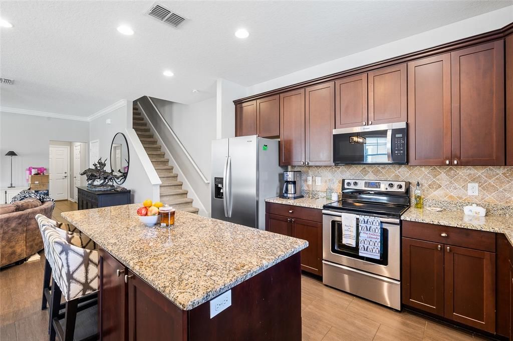 En Venta: $475,000 (3 camas, 2 baños, 2230 Pies cuadrados)