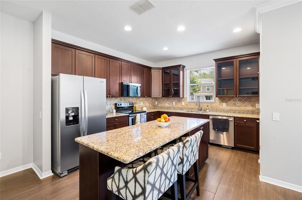En Venta: $475,000 (3 camas, 2 baños, 2230 Pies cuadrados)