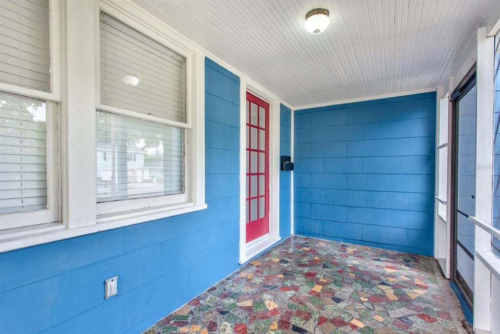 For Rent: $2,700 (3 beds, 2 baths, 1120 Square Feet)