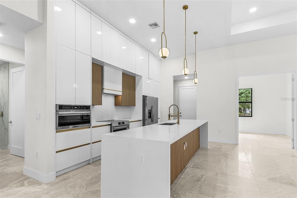 For Sale: $499,000 (4 beds, 3 baths, 2327 Square Feet)