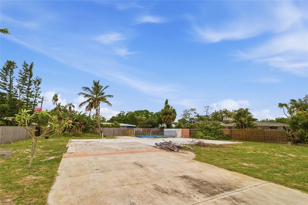 For Sale: $399,000 (0.26 acres)