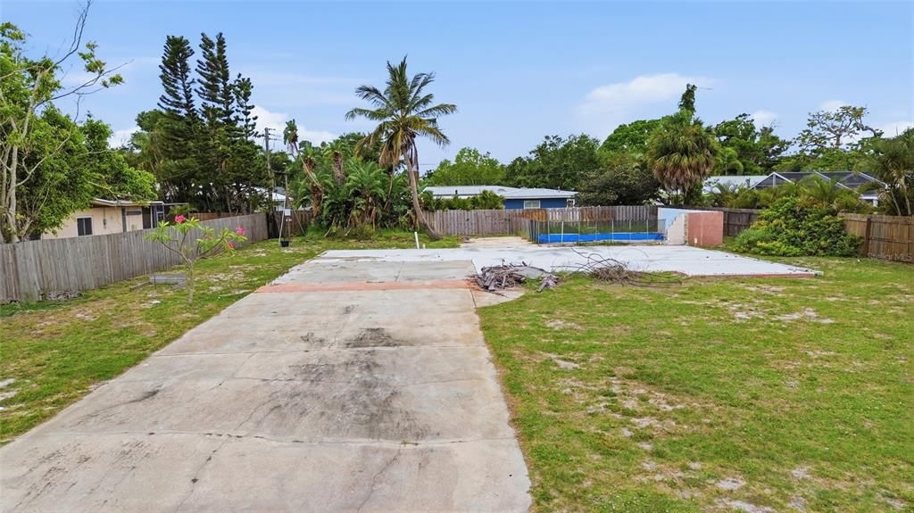 For Sale: $399,000 (0.26 acres)