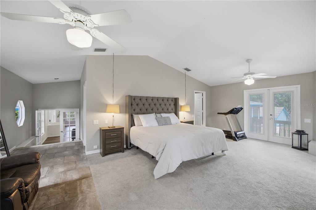 En Venta: $875,000 (4 camas, 3 baños, 3626 Pies cuadrados)