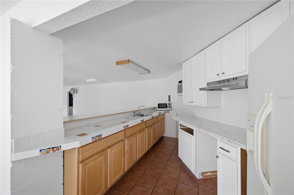 En Venta: $875,000 (4 camas, 3 baños, 3626 Pies cuadrados)