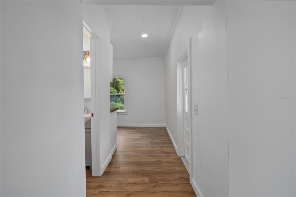 For Sale: $299,900 (4 beds, 2 baths, 2374 Square Feet)