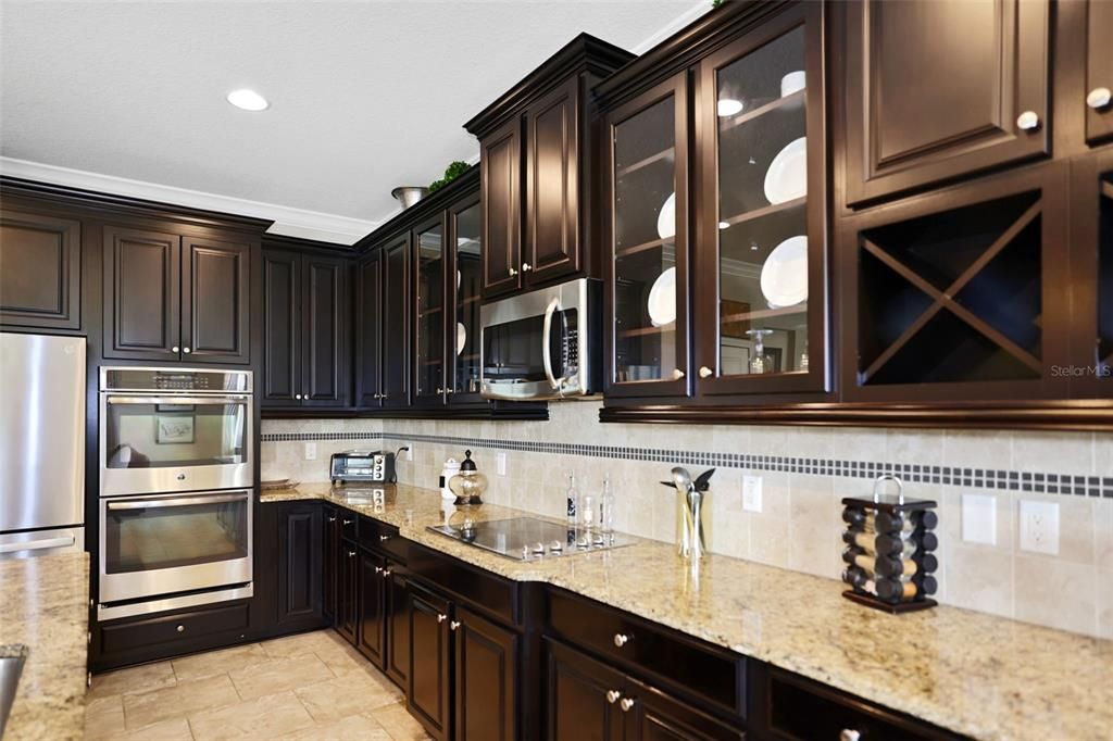 For Sale: $685,000 (4 beds, 3 baths, 2970 Square Feet)