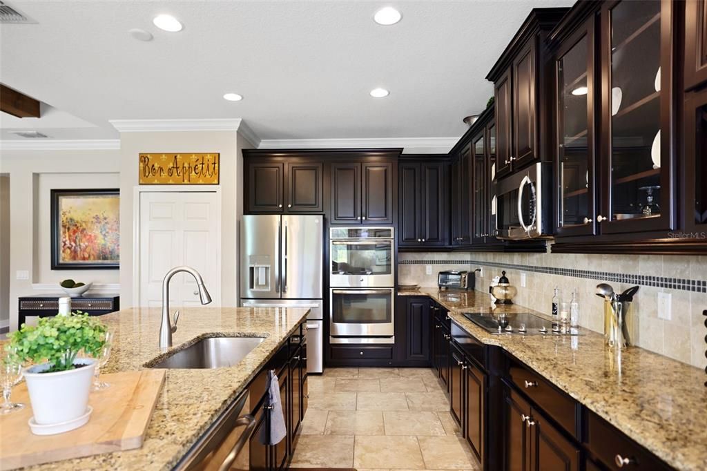 For Sale: $685,000 (4 beds, 3 baths, 2970 Square Feet)