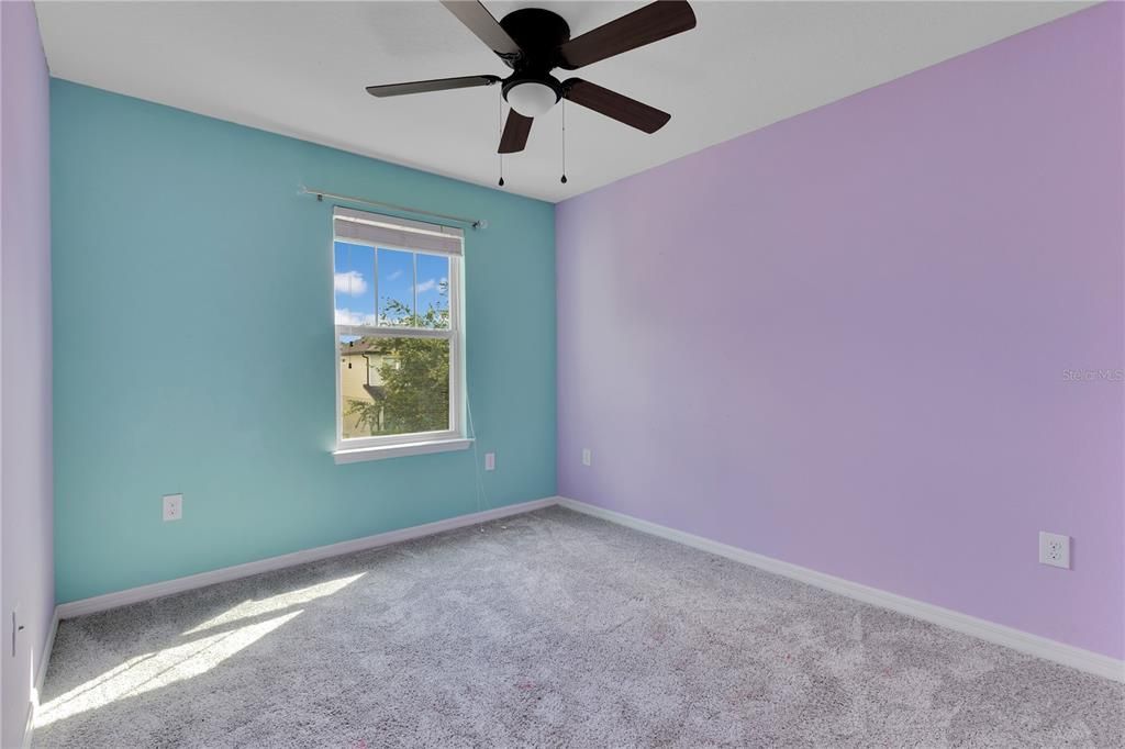 For Sale: $375,000 (4 beds, 3 baths, 1825 Square Feet)