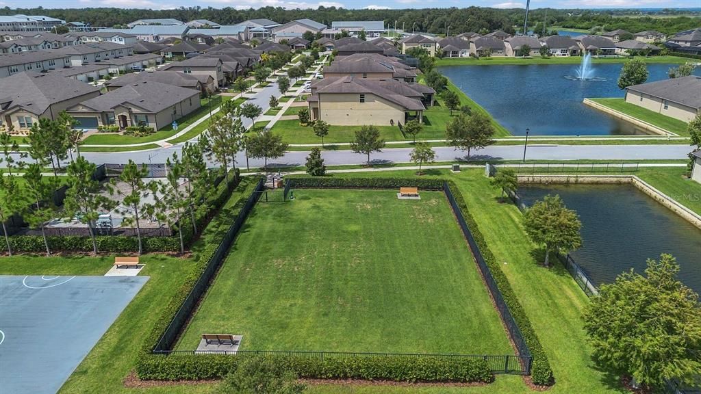 For Sale: $375,000 (4 beds, 3 baths, 1825 Square Feet)