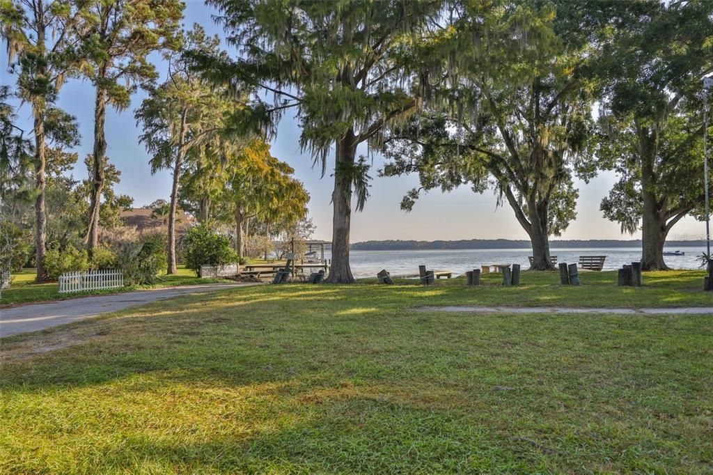 For Rent: $1,800 (3 beds, 2 baths, 1100 Square Feet)
