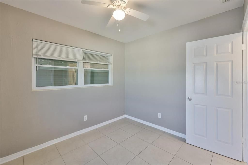 For Rent: $1,800 (3 beds, 2 baths, 1100 Square Feet)