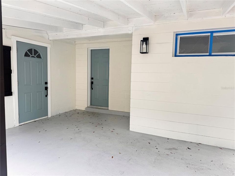 For Rent: $2,550 (4 beds, 2 baths, 1293 Square Feet)