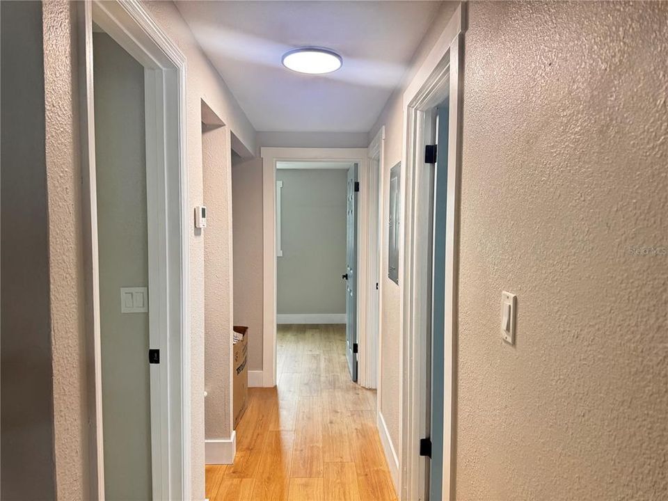 For Rent: $2,550 (4 beds, 2 baths, 1293 Square Feet)