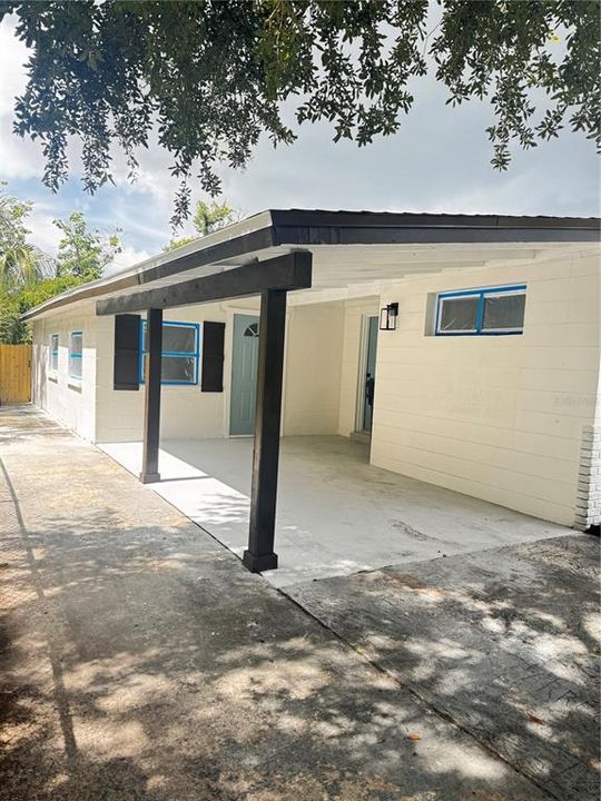 For Rent: $2,550 (4 beds, 2 baths, 1293 Square Feet)