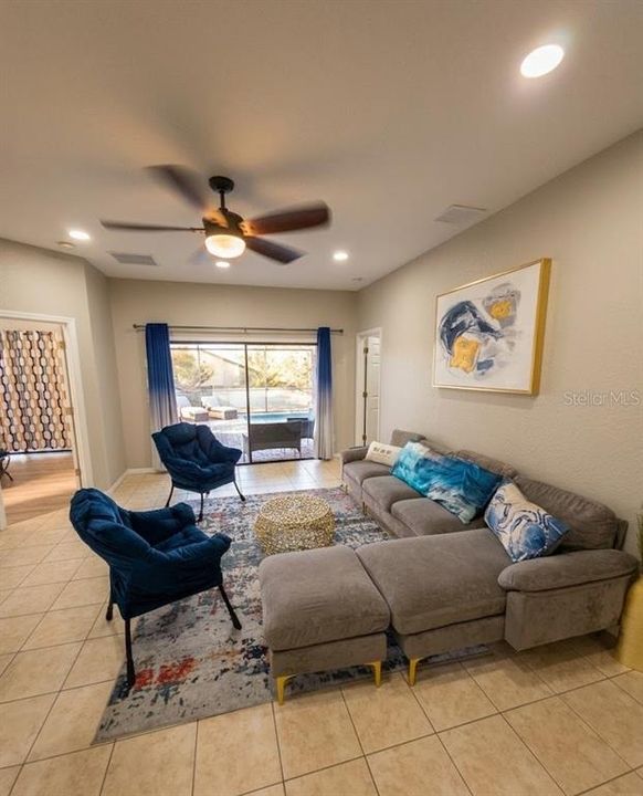 For Rent: $2,600 (4 beds, 3 baths, 1658 Square Feet)