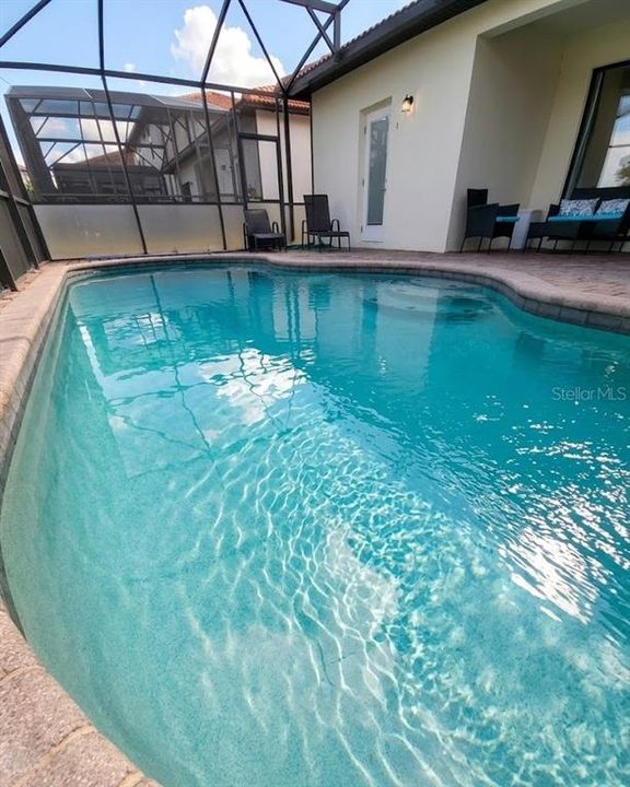 For Rent: $2,600 (4 beds, 3 baths, 1658 Square Feet)