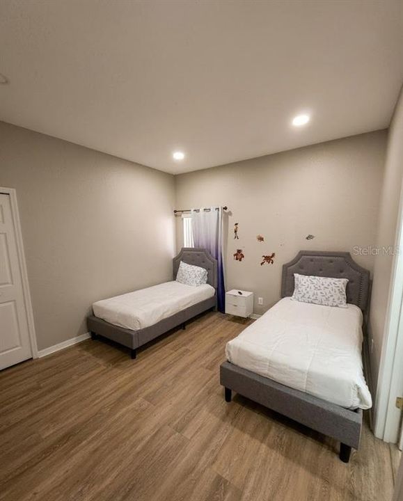 For Rent: $2,600 (4 beds, 3 baths, 1658 Square Feet)