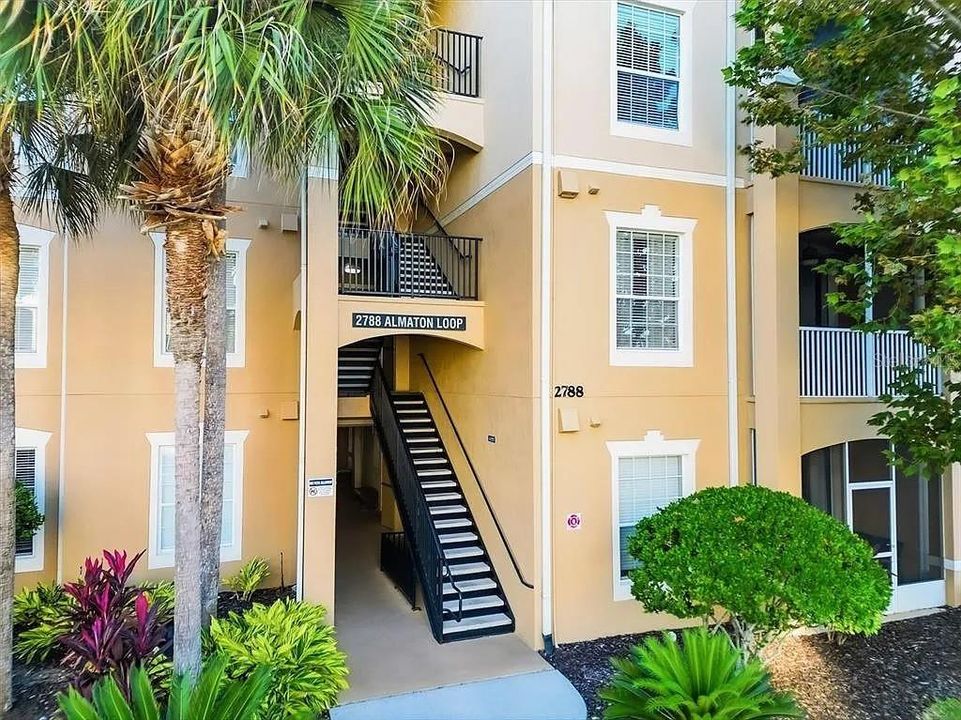 En Venta: $275,000 (2 camas, 2 baños, 1081 Pies cuadrados)