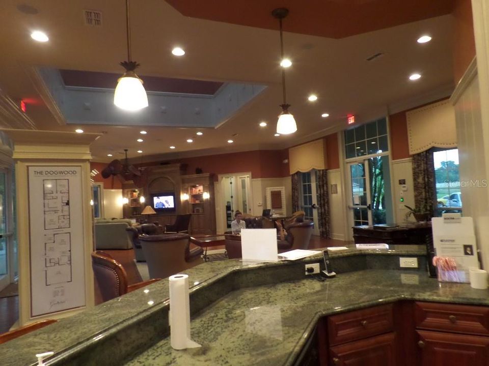 For Sale: $429,000 (3 beds, 3 baths, 1989 Square Feet)