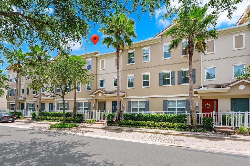 For Sale: $429,000 (3 beds, 3 baths, 1989 Square Feet)