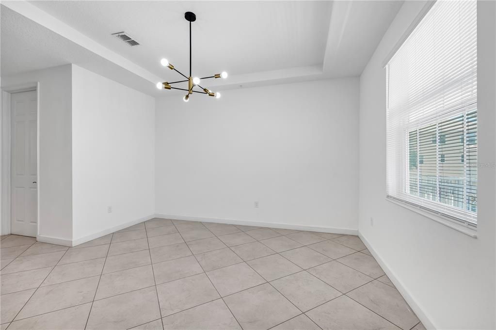 For Sale: $429,000 (3 beds, 3 baths, 1989 Square Feet)
