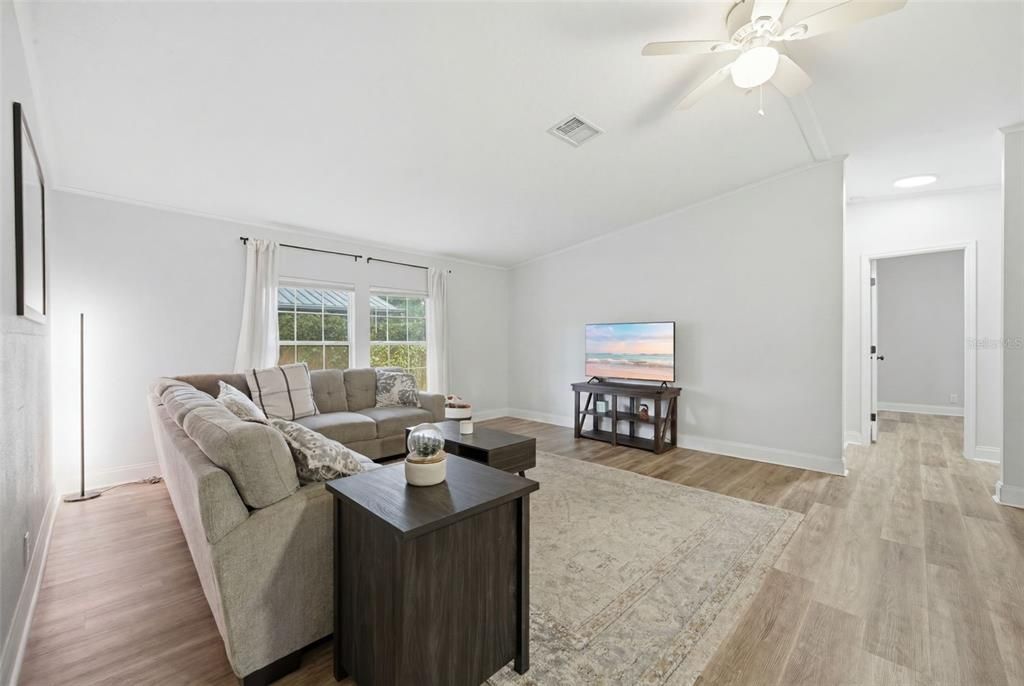 For Sale: $466,900 (3 beds, 2 baths, 1456 Square Feet)