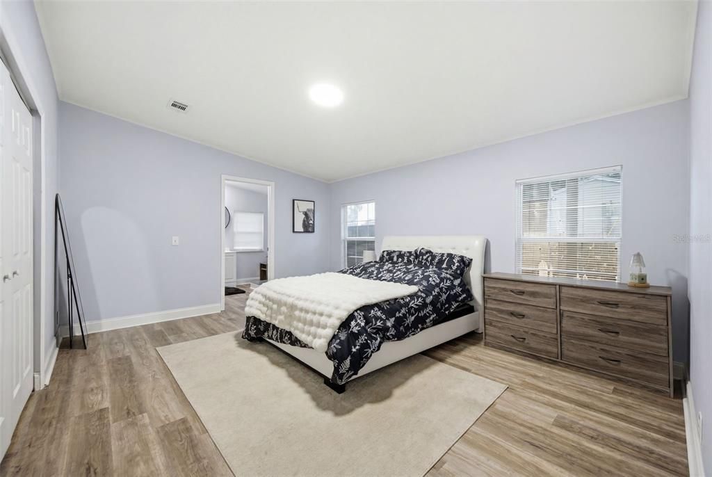 For Sale: $466,900 (3 beds, 2 baths, 1456 Square Feet)