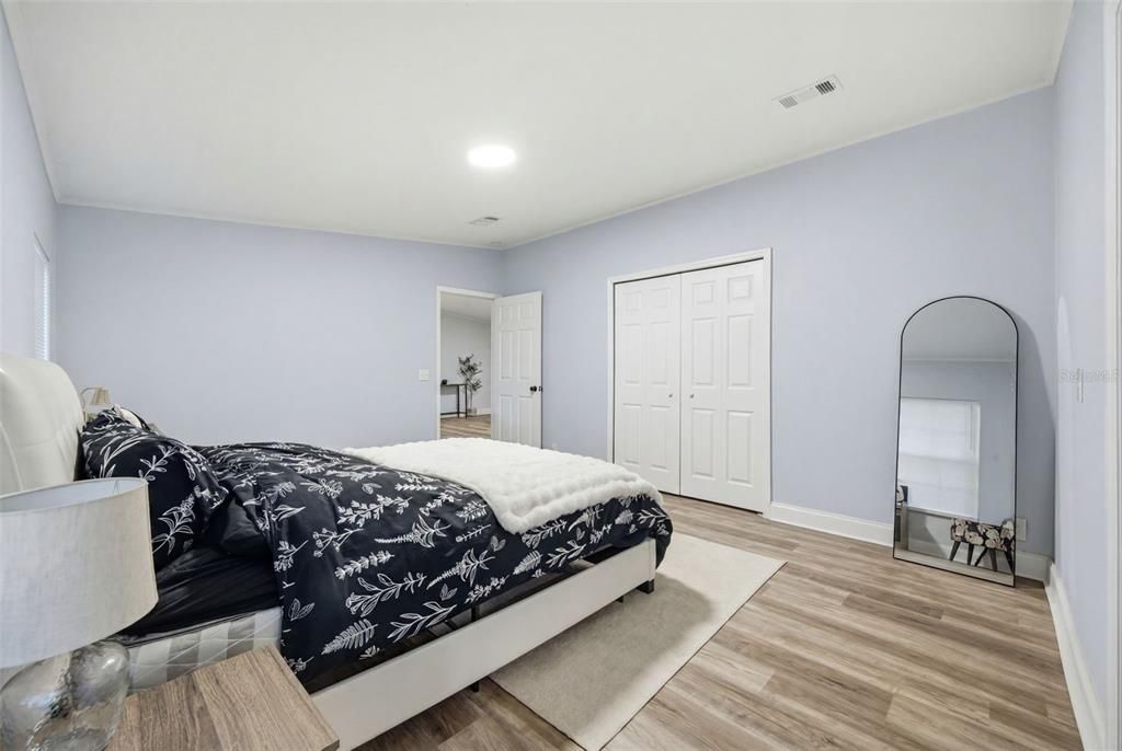 For Sale: $466,900 (3 beds, 2 baths, 1456 Square Feet)