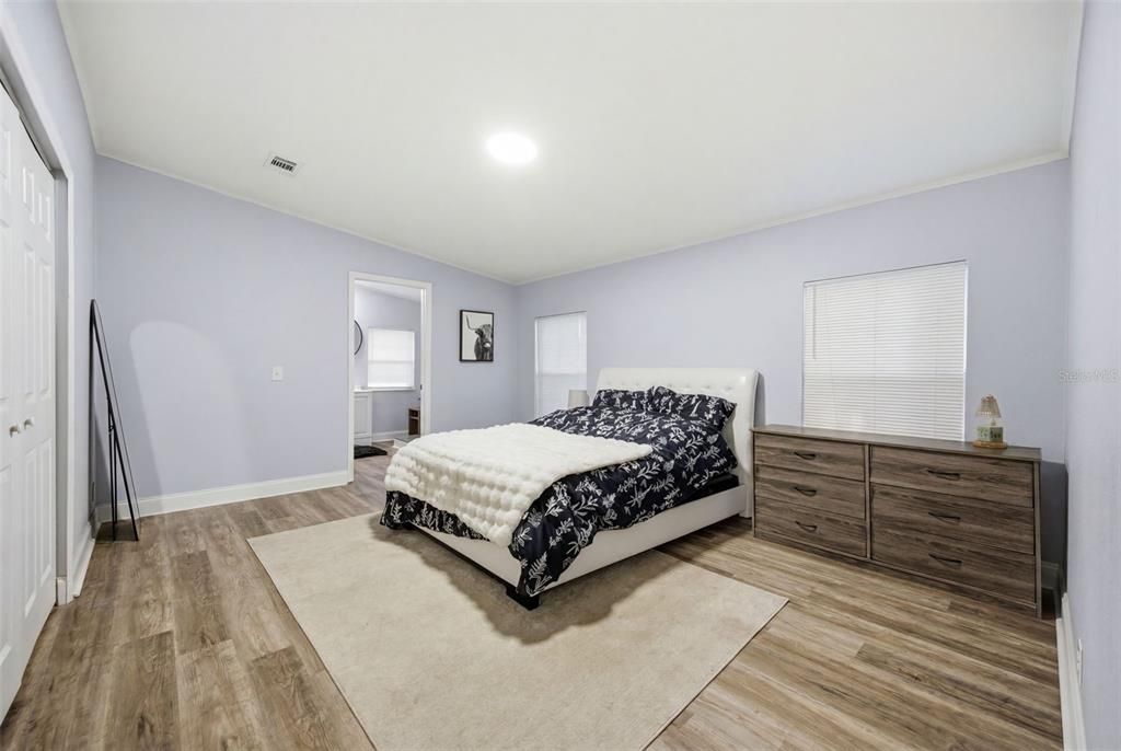 For Sale: $466,900 (3 beds, 2 baths, 1456 Square Feet)